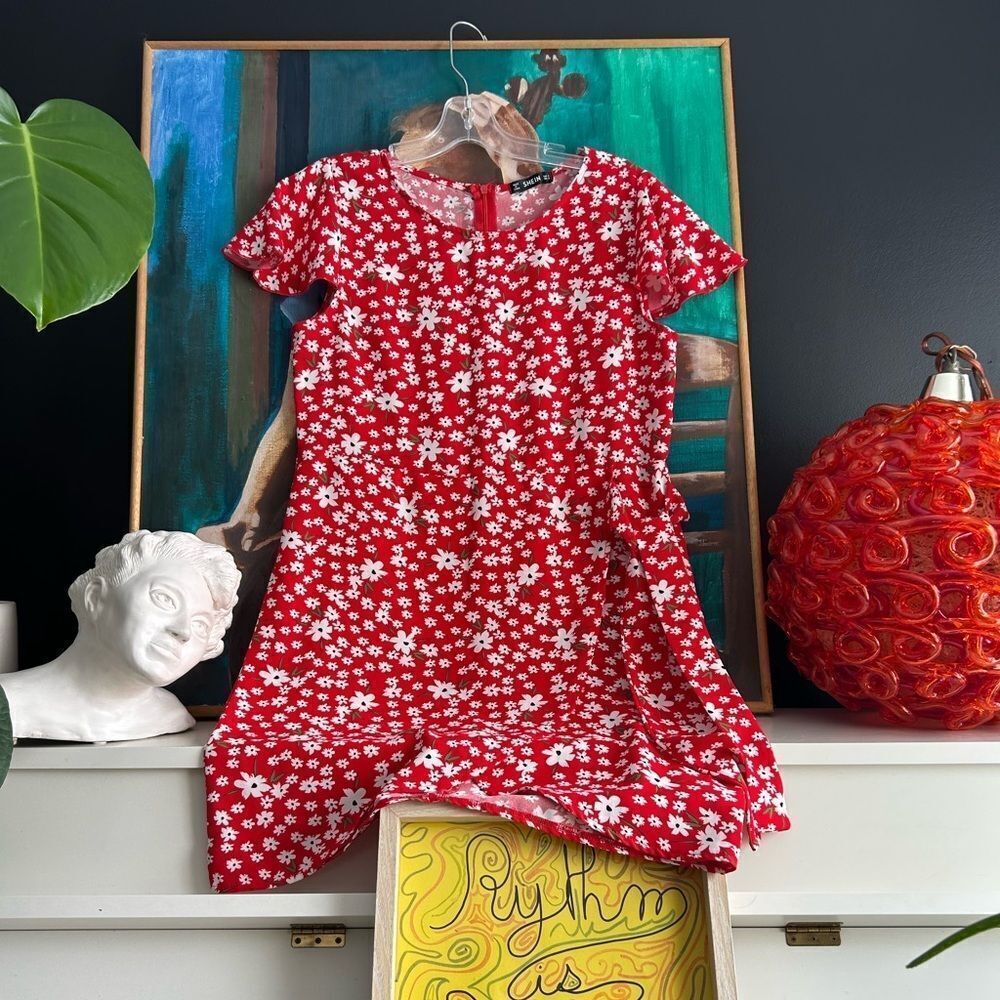 SHEIN Red Floral Mini Dress Daisy Print Short Sleeve Boho Summer Women’s